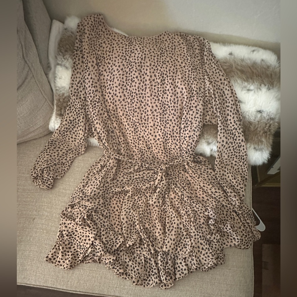 Women’s dress with waist tie size XL